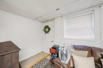222 Jamaica Avenue, Medford, NY 11763 - Photo 38