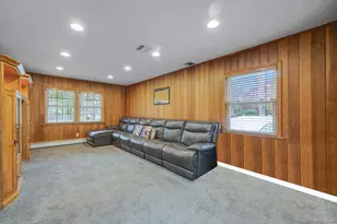 222 Jamaica Ave, Medford, NY 11763 - Photo 20