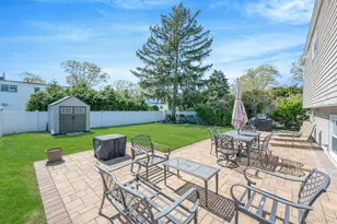 477 N Indiana Ave, Lindenhurst, NY 11757 - Photo 24