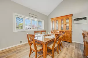 477 N Indiana Ave, Lindenhurst, NY 11757 - Photo 12