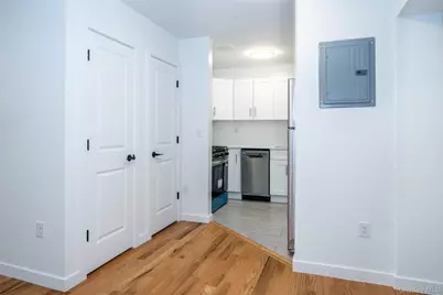 671 Bronx River Road #LE, Yonkers, NY 10704 - Photo 10