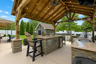 42 Live Oak Dr, Holbrook, NY 11741 - Photo 30