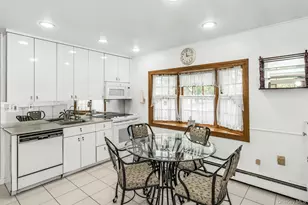 159 Kingfisher Rd, Levittown, NY 11756 - Photo 4