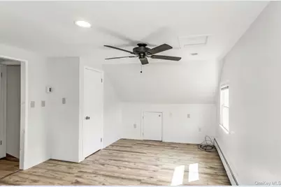 159 Kingfisher Road, Levittown, NY 11756 - Photo 18