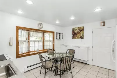 159 Kingfisher Road, Levittown, NY 11756 - Photo 6