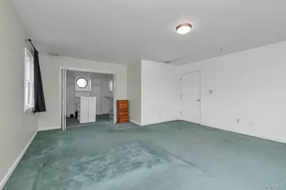 57 Cedar Street, Hicksville, NY 11801 - Photo 14