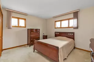 57 Cedar St, Hicksville, NY 11801 - Photo 8