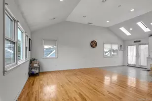 57 Cedar St, Hicksville, NY 11801 - Photo 12