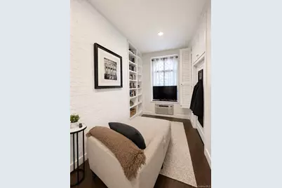 424 W 46th Street #1D, New York, NY 10036 - Photo 4