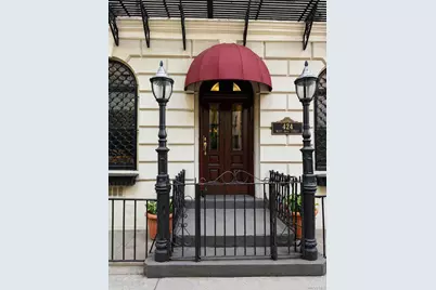 424 W 46th Street #1D, New York, NY 10036 - Photo 1