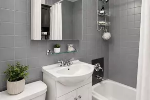 424 W 46th St, New York, NY 10036 - Photo 6