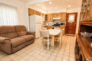 154 Scherer Blvd, Franklin Square, NY 11010 - Photo 6
