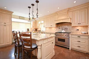 171-20 Gladwin Ave, Fresh Meadows, NY 11365 - Photo 4