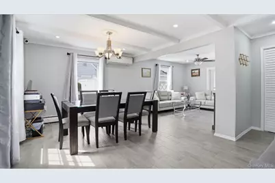 13 Peachtree Lane, Levittown, NY 11756 - Photo 16