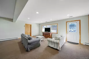 45 Cobalt Ln, Westbury, NY 11590 - Photo 10