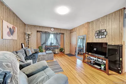 83 Old Farmingdale Road, West Babylon, NY 11704 - Photo 6