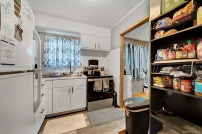 83 Old Farmingdale Road, West Babylon, NY 11704 - Photo 10