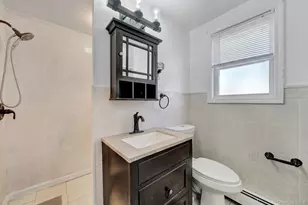 83 Old Farmingdale Rd, West Babylon, NY 11704 - Photo 20