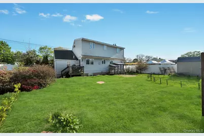83 Old Farmingdale Road, West Babylon, NY 11704 - Photo 28