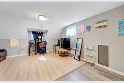 83 Old Farmingdale Road, West Babylon, NY 11704 - Photo 26