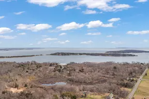 5 Marc St, Shelter Island, NY 11964 - Photo 4