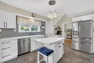 48 Forest Ave, Cortlandt Manor, NY 10567 - Photo 16