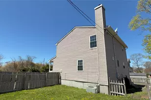 29 Sheridan Dr, Shirley, NY 11967 - Photo 34