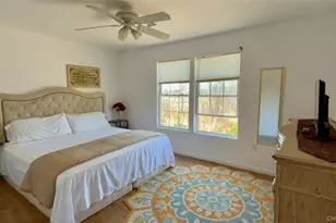 29 Sheridan Dr, Shirley, NY 11967 - Photo 4