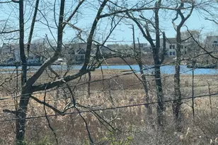 29 Sheridan Dr, Shirley, NY 11967 - Photo 28