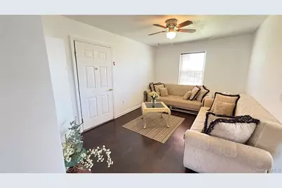 29 Sheridan Drive, Shirley, NY 11967 - Photo 6