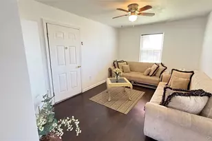 29 Sheridan Dr, Shirley, NY 11967 - Photo 6