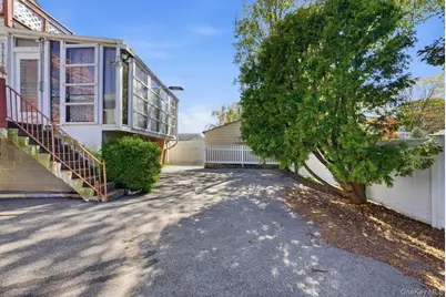 7 Byron Avenue, Yonkers, NY 10704 - Photo 32