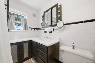 7 Byron Ave, Yonkers, NY 10704 - Photo 24