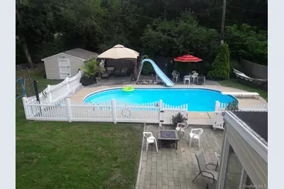 1 Autumn Drive, Hauppauge, NY 11788 - Photo 4