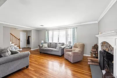 1 Autumn Drive, Hauppauge, NY 11788 - Photo 12