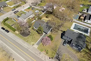 1055 Sipp Ave, Medford, NY 11763 - Photo 42