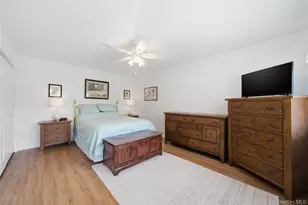 96 Finch Ln, Islip, NY 11751 - Photo 16