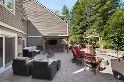 19 Clubhouse Lane, Scarsdale, NY 10583 - Photo 24