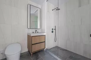 250 E 25th St, New York, NY 10010 - Photo 16
