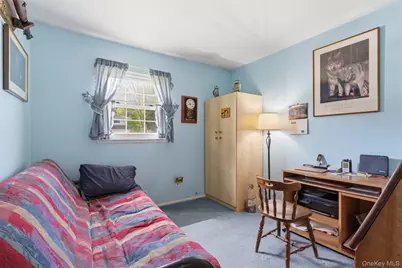 11 Roxanne Court, Huntington Station, NY 11746 - Photo 16
