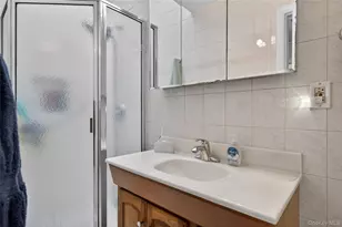 8 7th St, Carle Place, NY 11514 - Photo 12