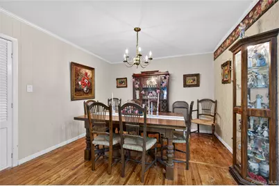 8 7th Street, Carle Place, NY 11514 - Photo 8