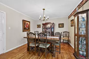 8 7th St, Carle Place, NY 11514 - Photo 8