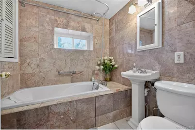 8 7th Street, Carle Place, NY 11514 - Photo 14