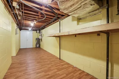 411 Albany Avenue, Kingston, NY 12401 - Photo 24