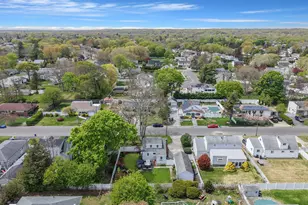 55 Westwood Ave, Deer Park, NY 11729 - Photo 12
