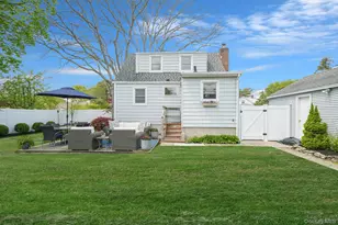 55 Westwood Ave, Deer Park, NY 11729 - Photo 6