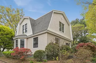 21 Mackey Ave, Port Washington, NY 11050 - Photo 2