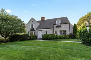 746 The Pkwy, Mamaroneck, NY 10543 - Photo 2