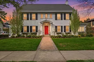 10 Massachusetts Blvd, Floral Park, NY 11001 - Photo 1